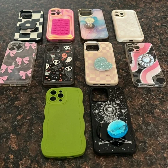 iPhone 13 Pro Max cases - Picture 2 of 5